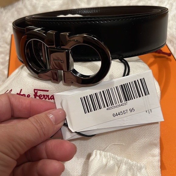 Salvatore Fegarramo belt size 3 ( Like Large) Brand new perfect condition. - Picture 5 of 7